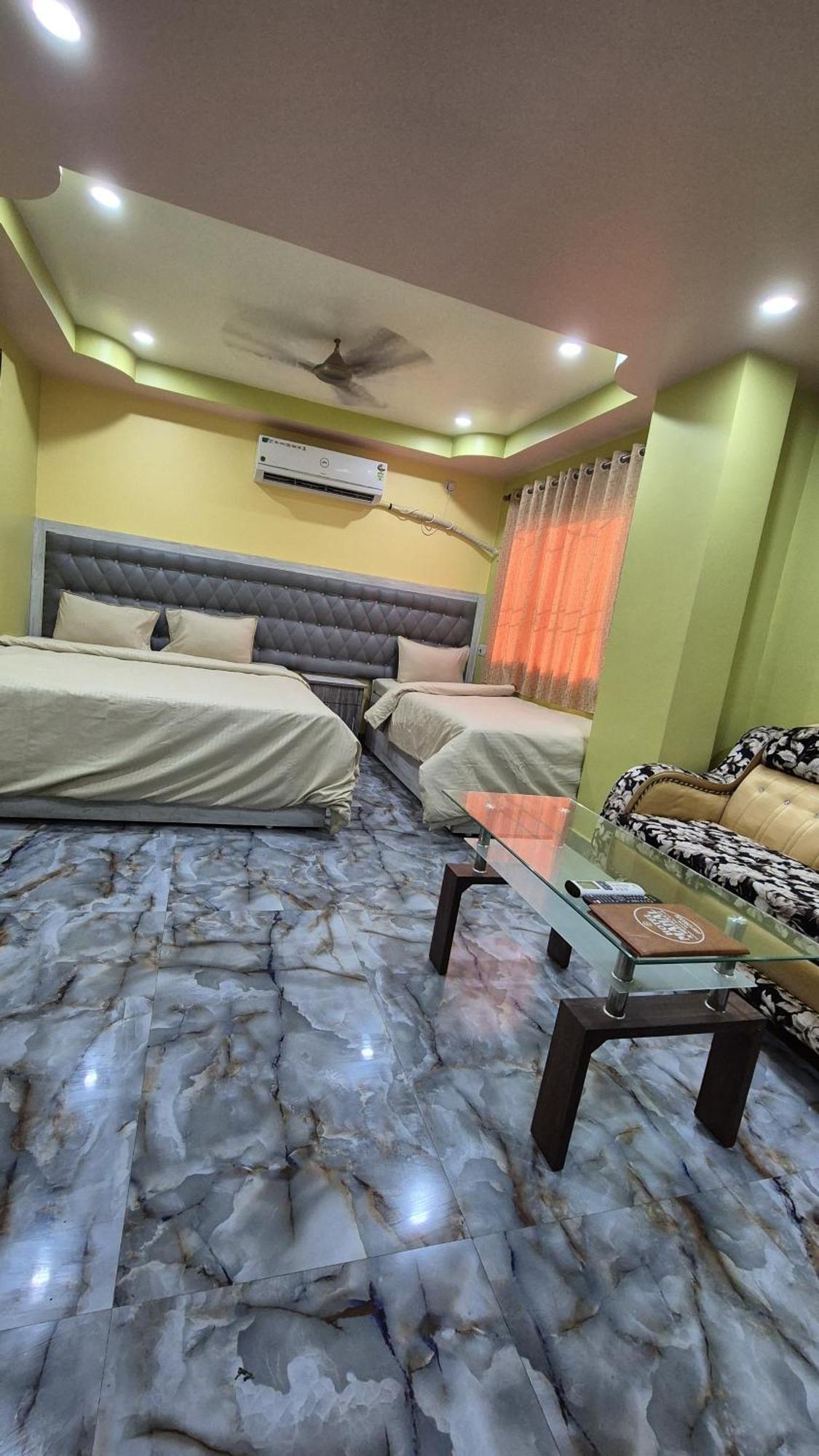 Hotel Mahal & Restaurant Kalyani Экстерьер фото